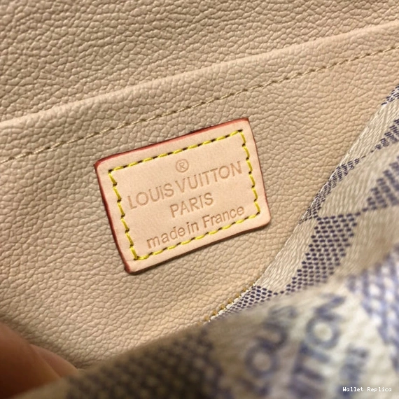 Affordable LOUIS VUITTON POUCH COSMETIC 0721